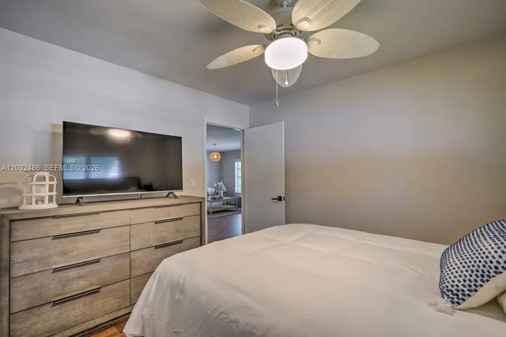 558 102nd Ave #0 Naples, FL 34108