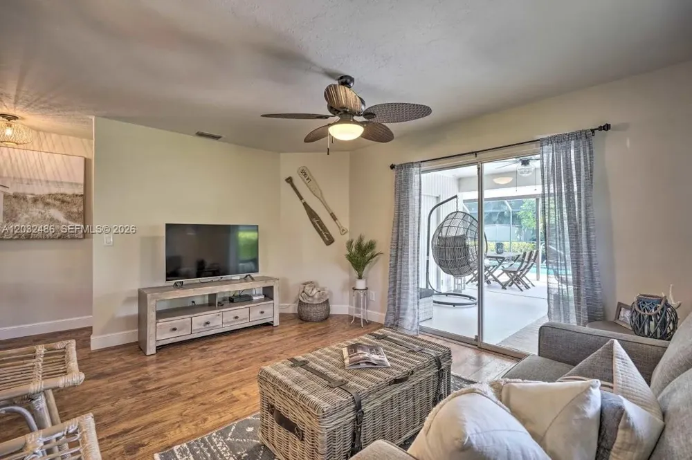 558 102nd Ave #0 Naples, FL 34108