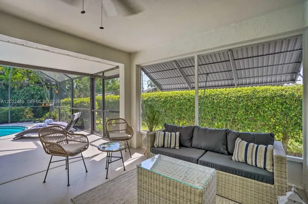 558 102nd Ave #0 Naples, FL 34108