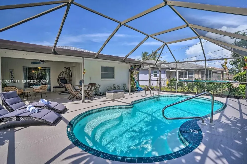 558 102nd Ave #0 Naples, FL 34108