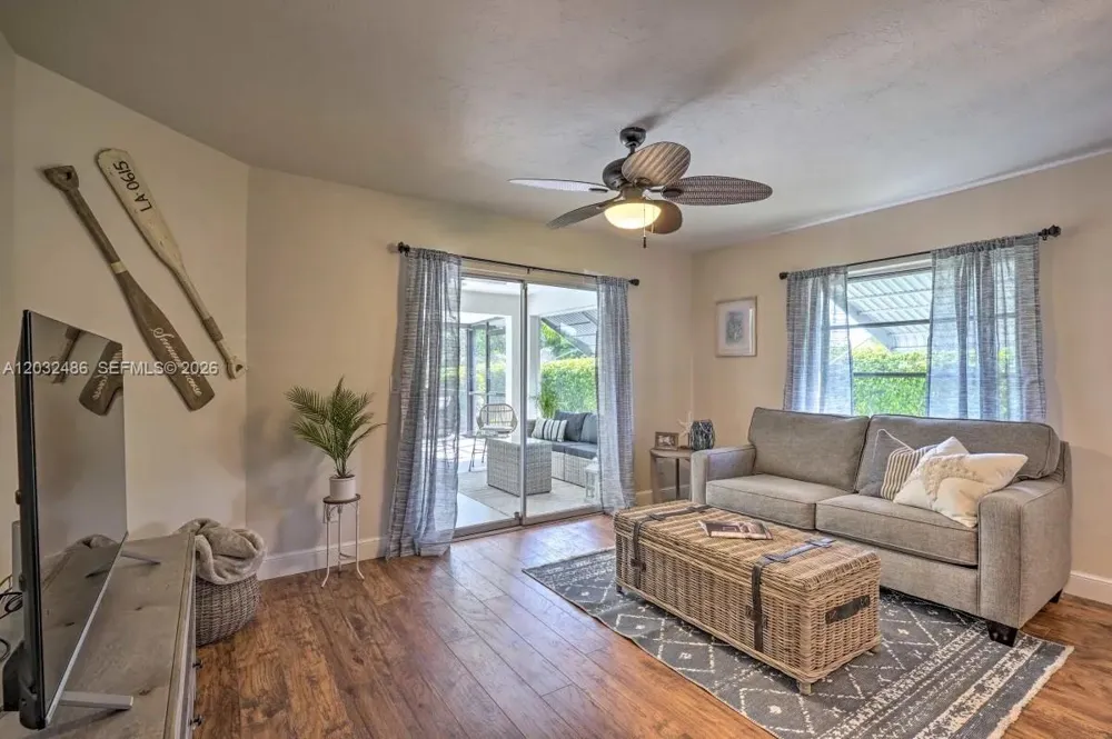 558 102nd Ave #0 Naples, FL 34108