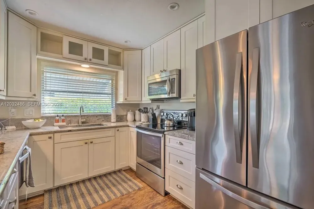558 102nd Ave #0 Naples, FL 34108