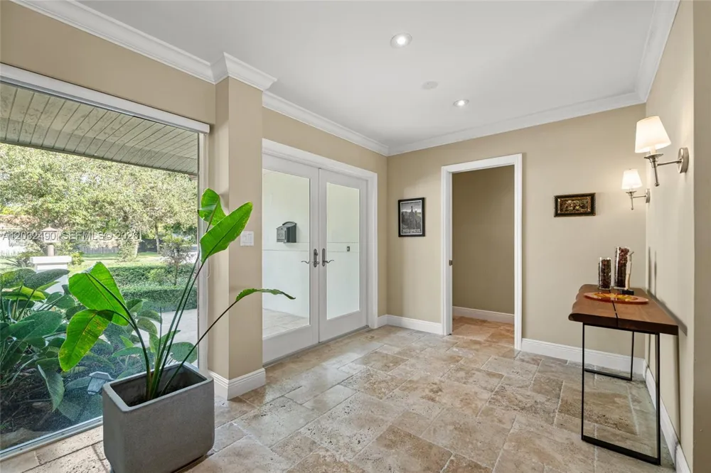 7360 SW 115th St Pinecrest, FL 33156