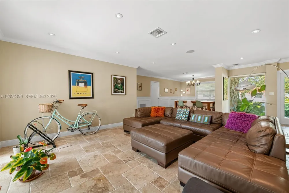 7360 SW 115th St Pinecrest, FL 33156
