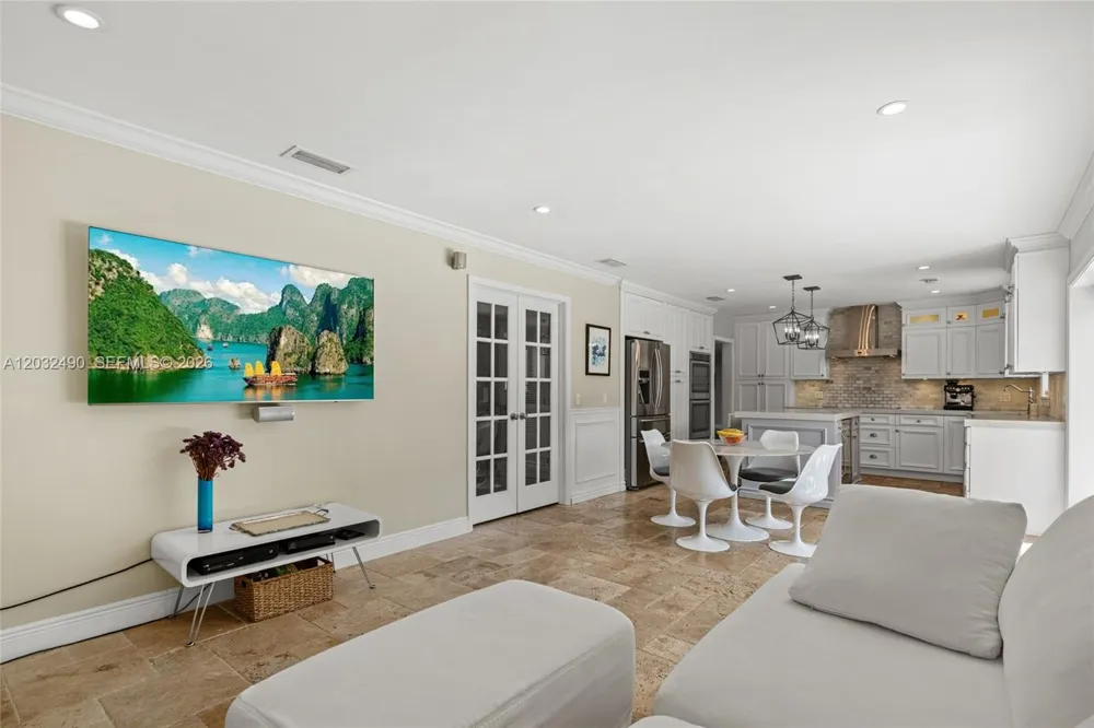 7360 SW 115th St Pinecrest, FL 33156