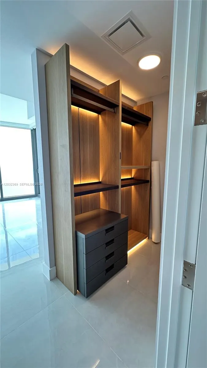 15701 Collins Ave #3804 Sunny Isles Beach, FL 33160