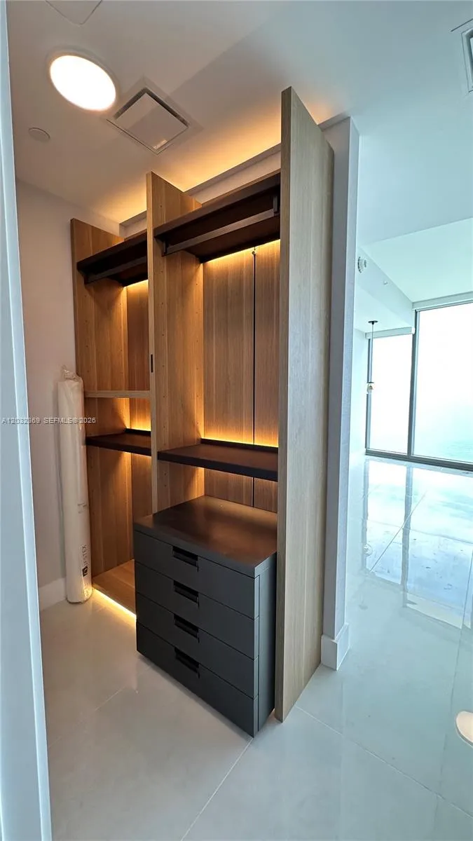 15701 Collins Ave #3804 Sunny Isles Beach, FL 33160