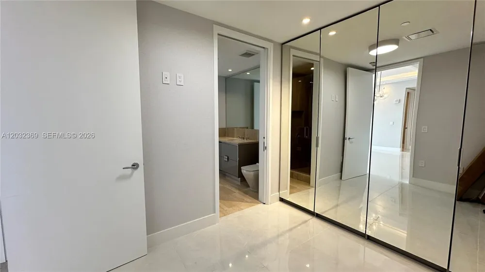 15701 Collins Ave #3804 Sunny Isles Beach, FL 33160