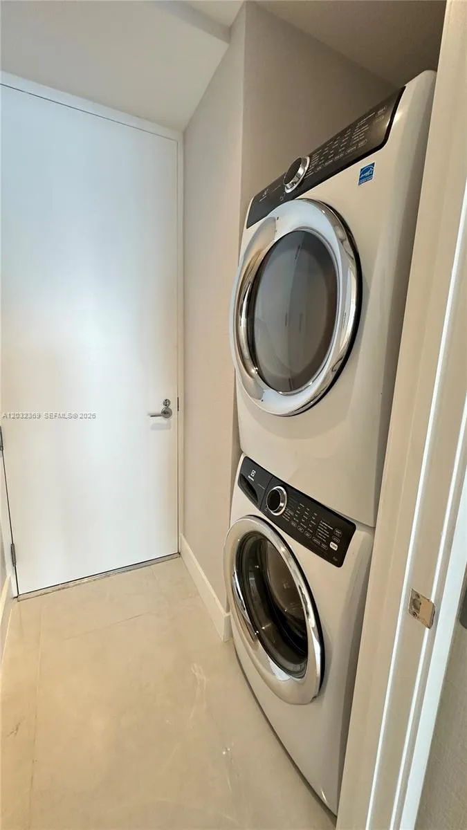 15701 Collins Ave #3804 Sunny Isles Beach, FL 33160
