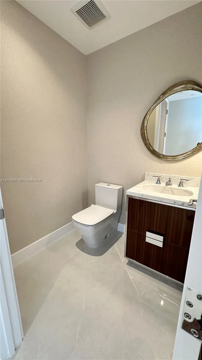 15701 Collins Ave #3804 Sunny Isles Beach, FL 33160