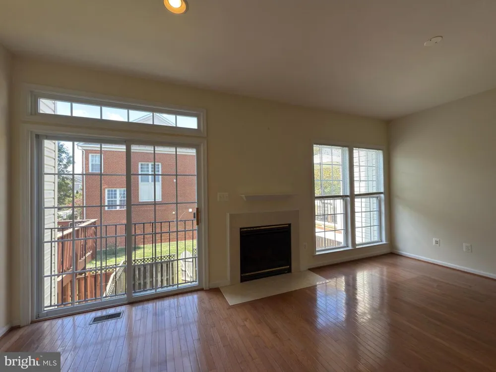 21929 BAYARD TERRACE Broadlands, VA 20148