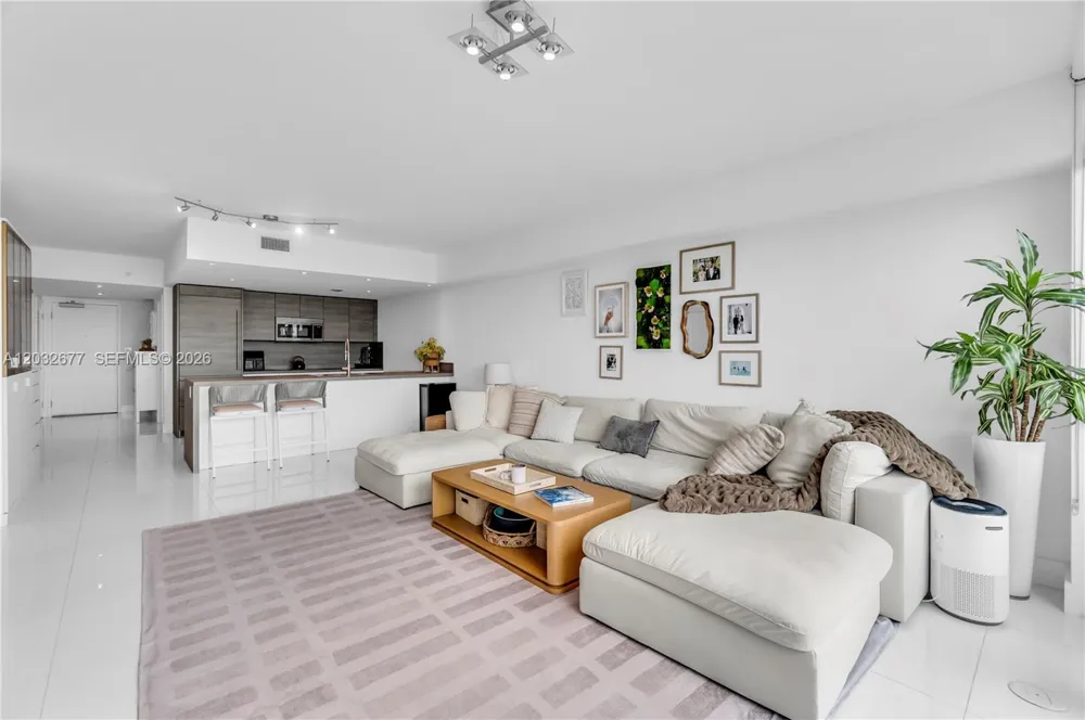 400 Sunny Isles Blvd #1917   |TWO STORIES Sunny Isles Beach, FL 33160
