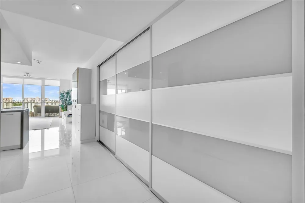 400 Sunny Isles Blvd #1917   |TWO STORIES Sunny Isles Beach, FL 33160