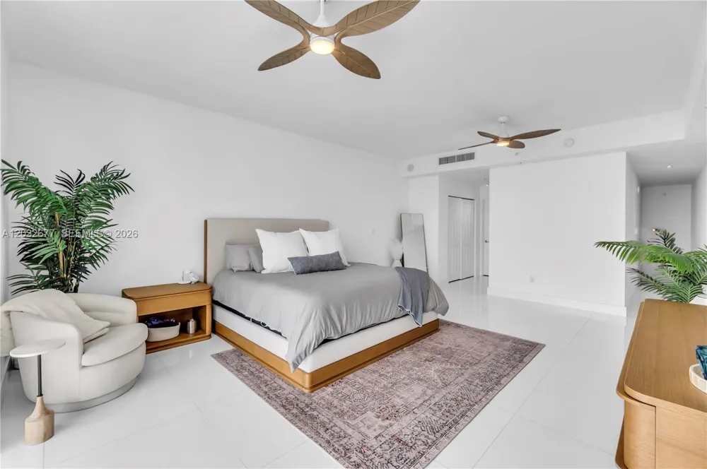 400 Sunny Isles Blvd #1917   |TWO STORIES Sunny Isles Beach, FL 33160