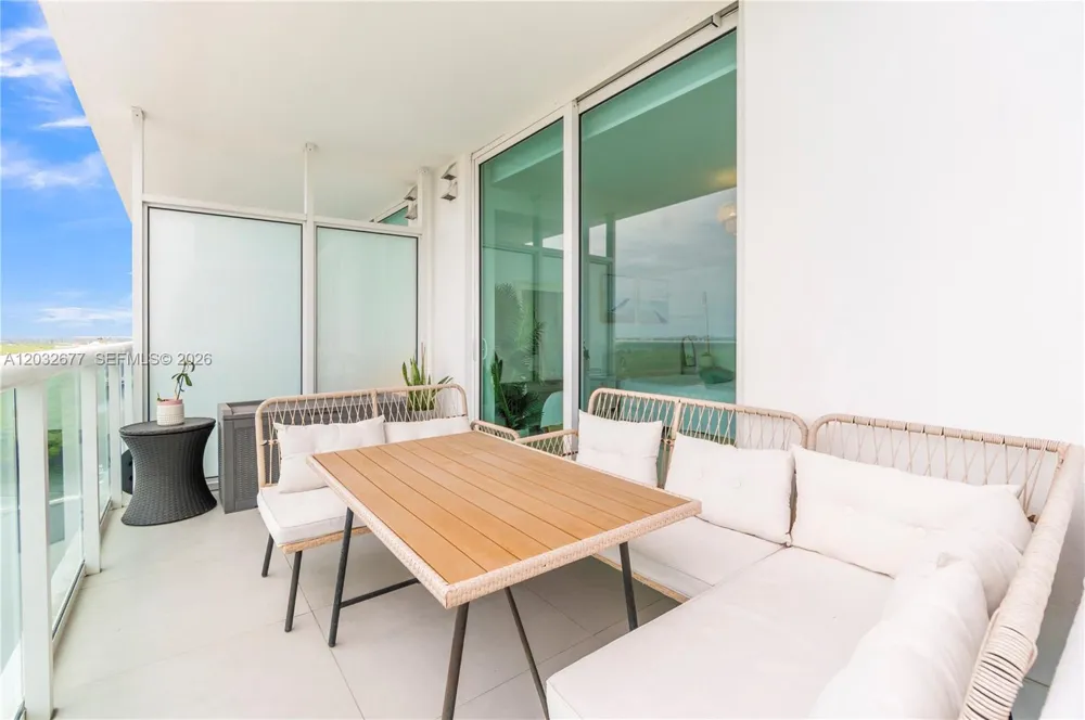 400 Sunny Isles Blvd #1917   |TWO STORIES Sunny Isles Beach, FL 33160