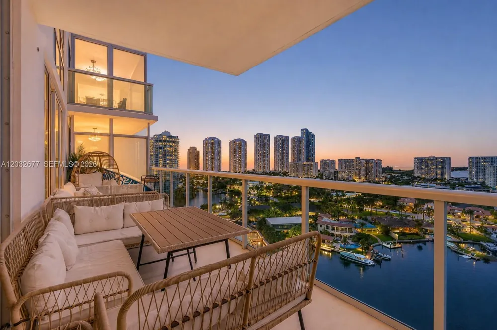 400 Sunny Isles Blvd #1917   |TWO STORIES Sunny Isles Beach, FL 33160