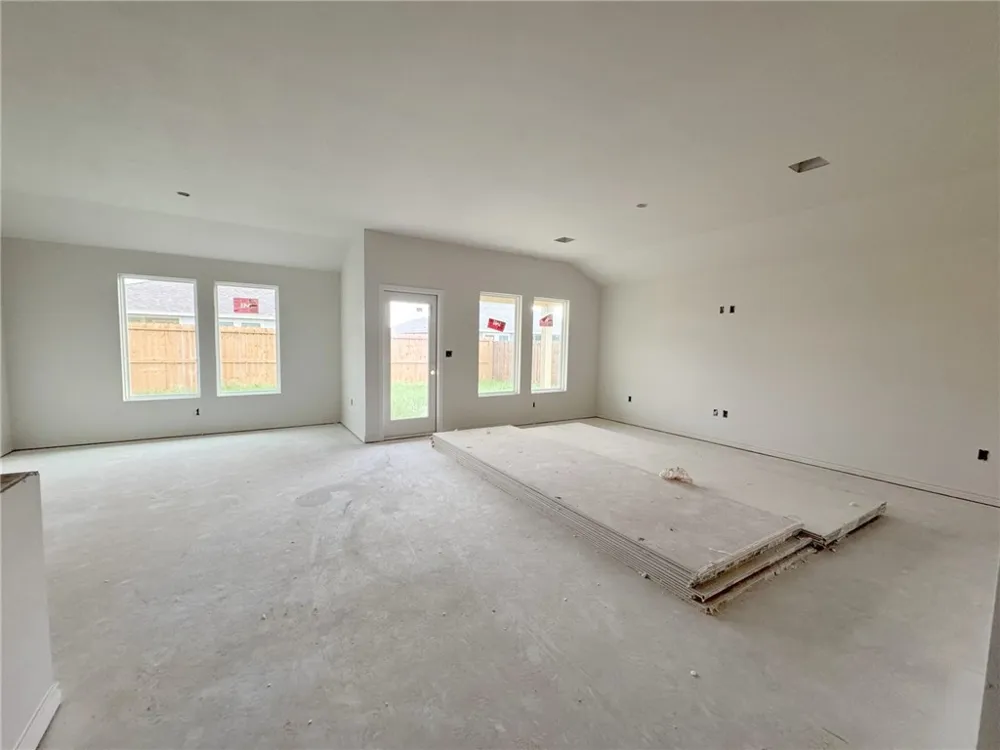 9122 Neesa Drive Corpus Christi, TX 78410