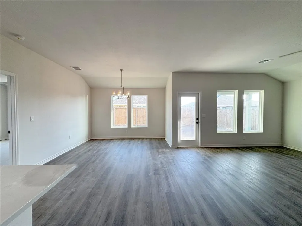 9122 Neesa Drive Corpus Christi, TX 78410