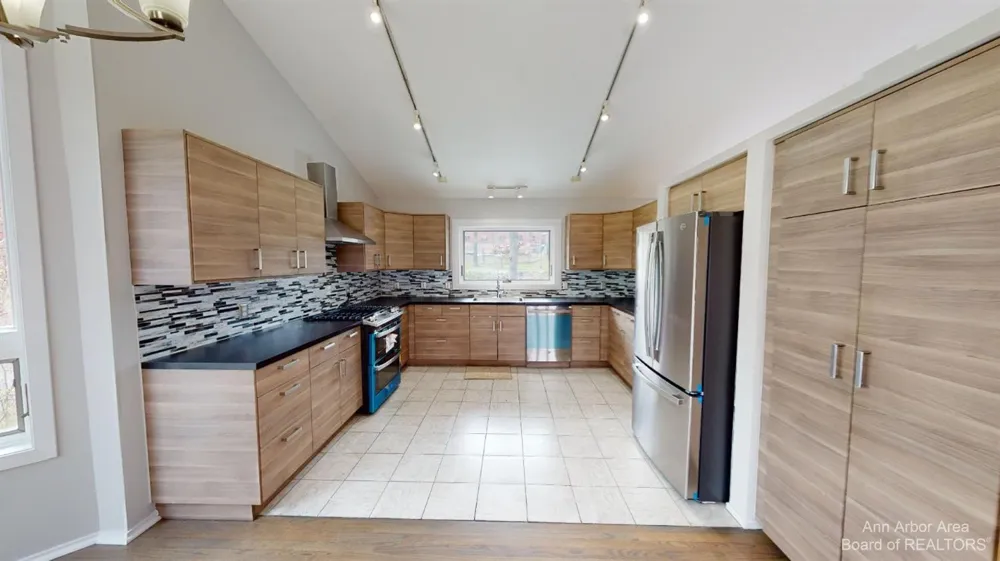 1280 Sunset Road Ann Arbor, MI 48103