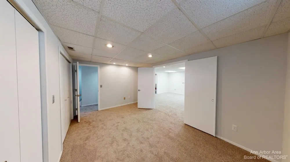 1280 Sunset Road Ann Arbor, MI 48103