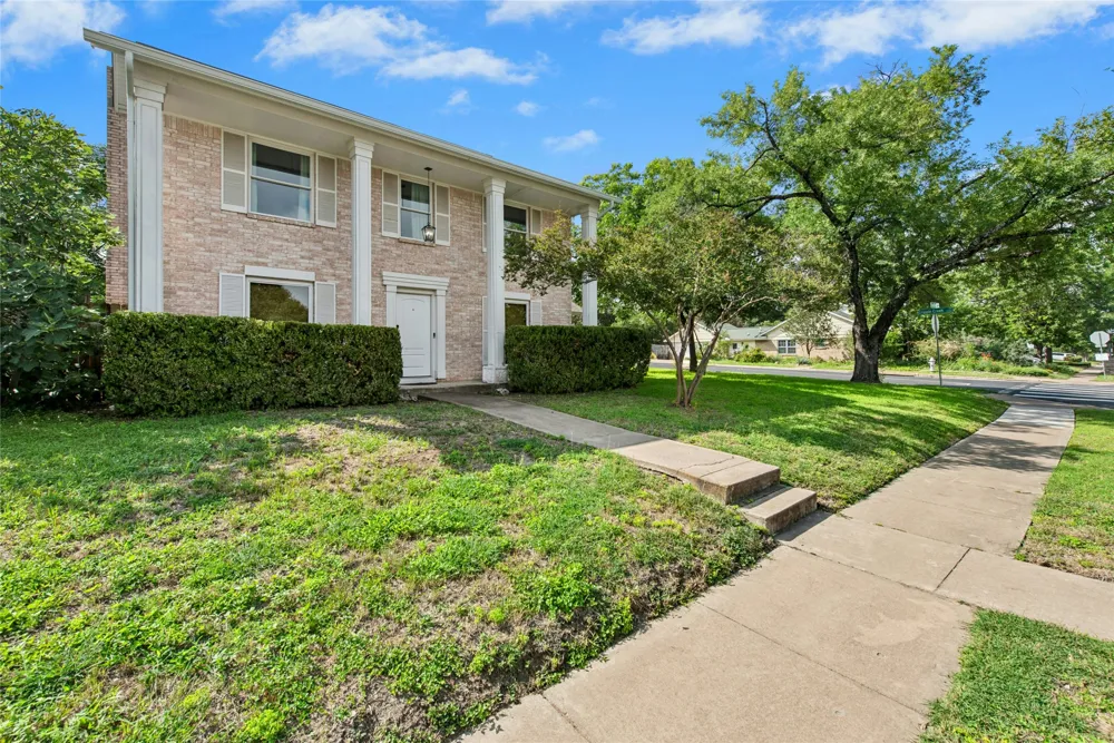 10101 Parkfield Drive Austin, TX 78758