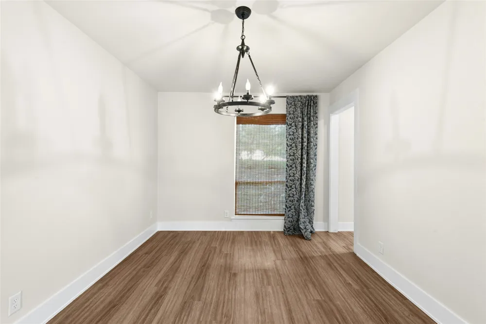 10101 Parkfield Drive Austin, TX 78758
