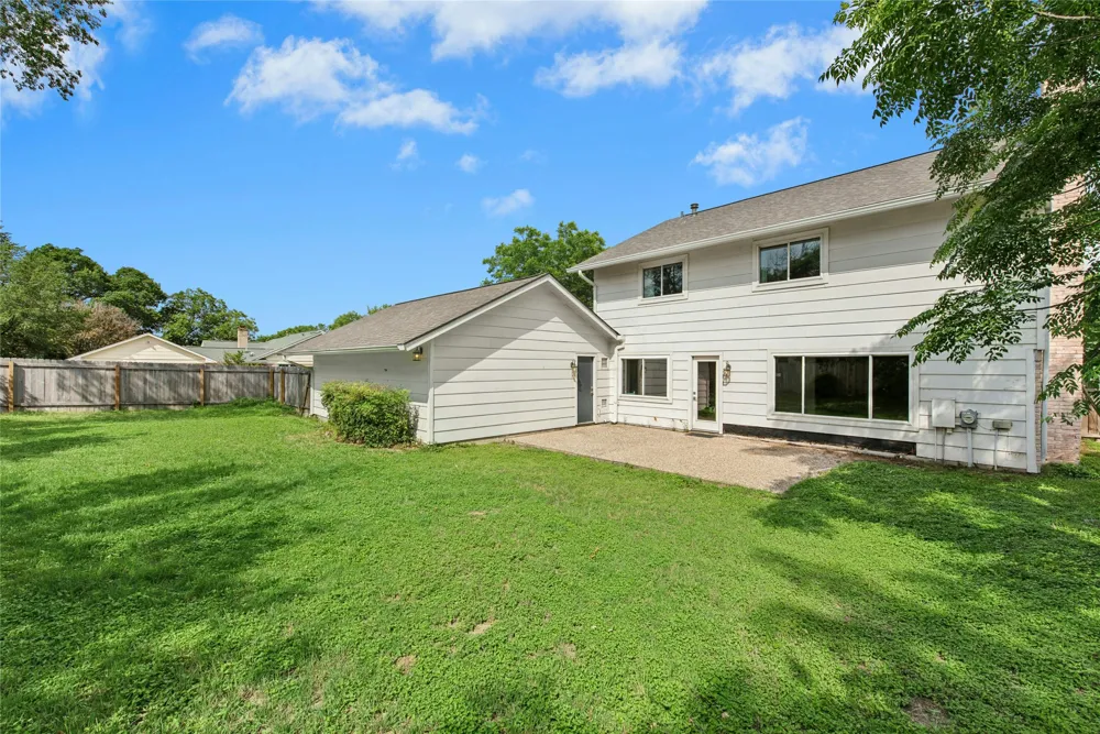 10101 Parkfield Drive Austin, TX 78758