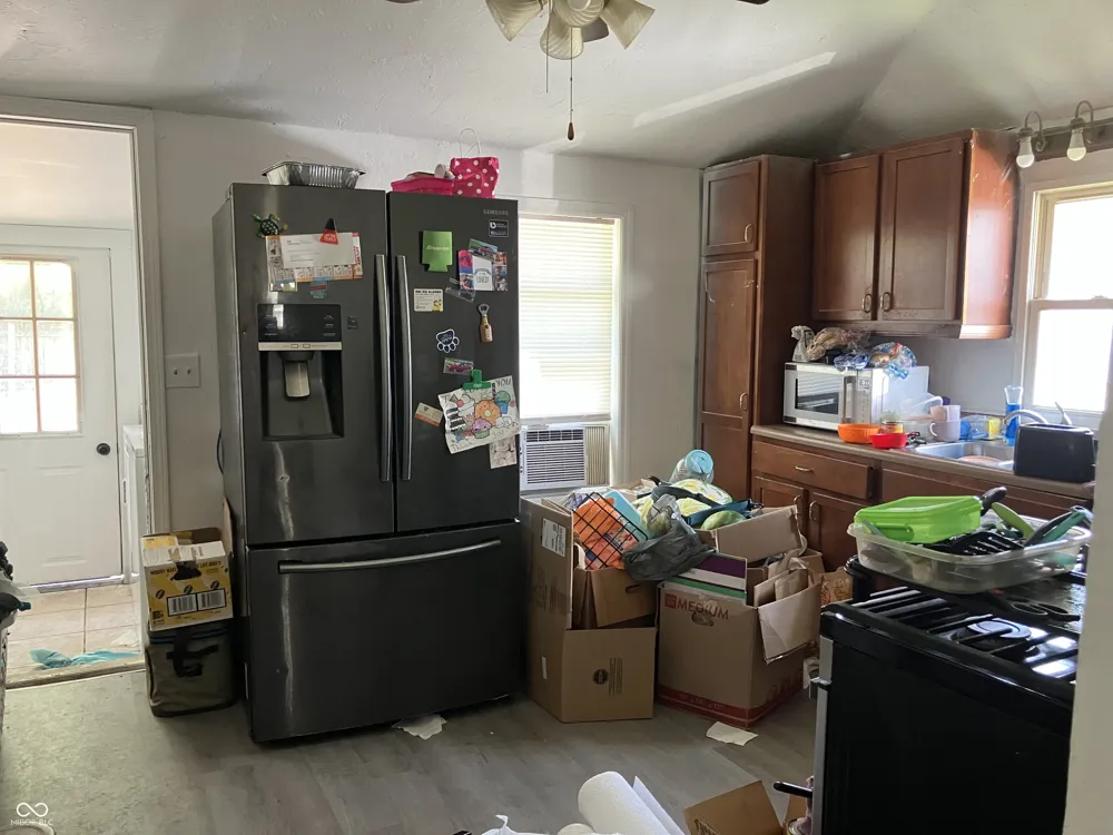 1534 S P STREET Elwood, IN 46036