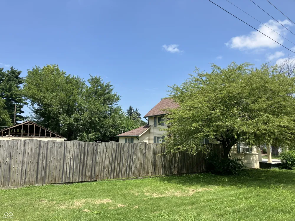 1534 S P STREET Elwood, IN 46036