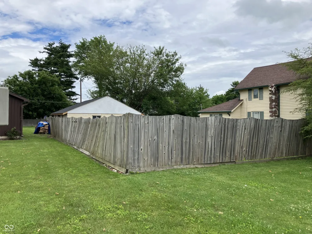1534 S P STREET Elwood, IN 46036