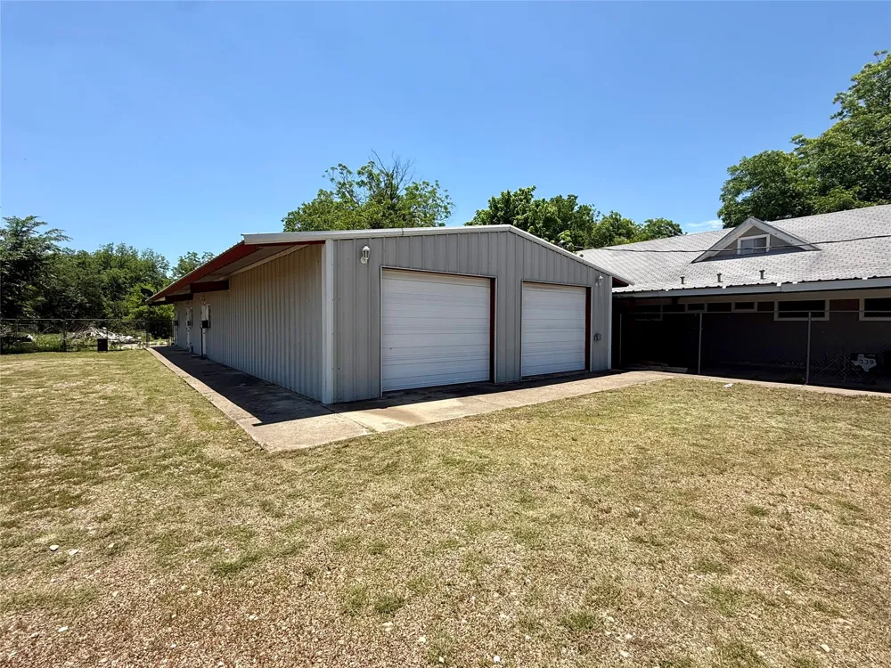 408 Live Oak St Street Marlin, TX 76661