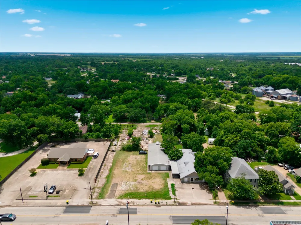 408 Live Oak St Street Marlin, TX 76661