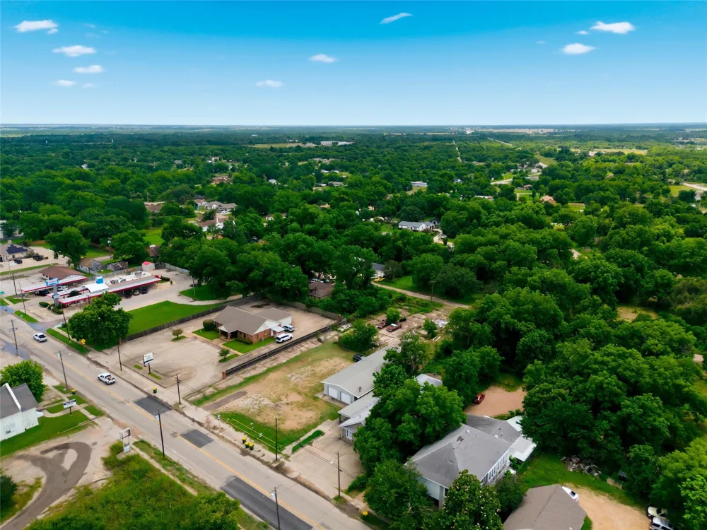 408 Live Oak St Street Marlin, TX 76661