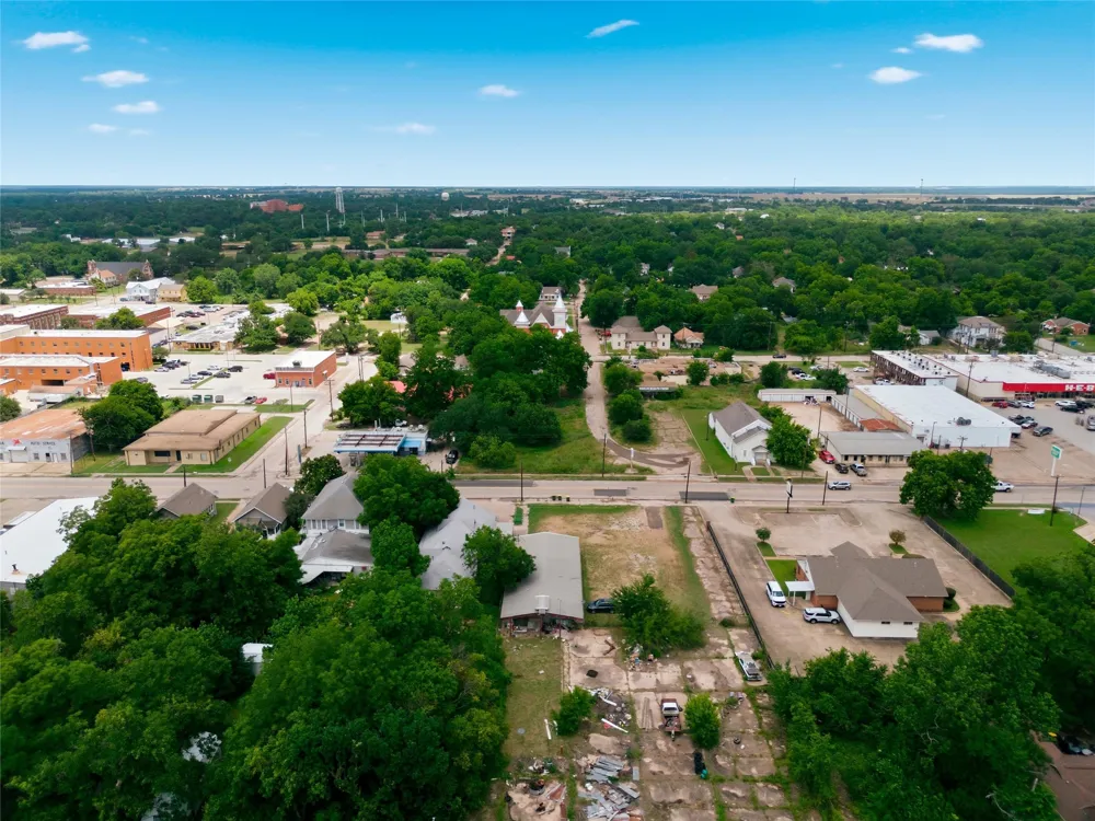 408 Live Oak St Street Marlin, TX 76661