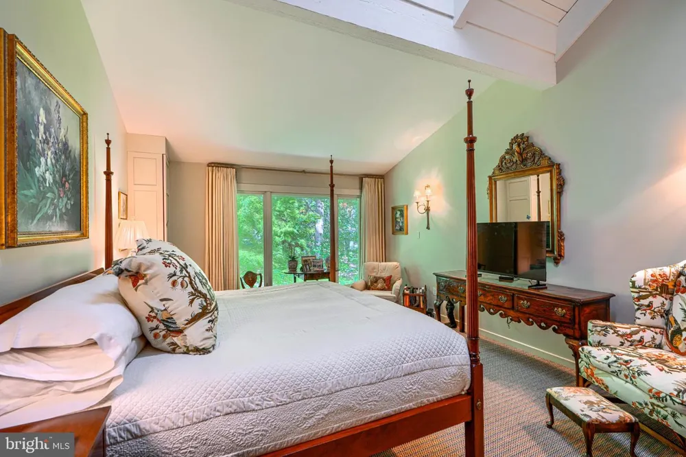 2504 STONE MILL ROAD Baltimore, MD 21208