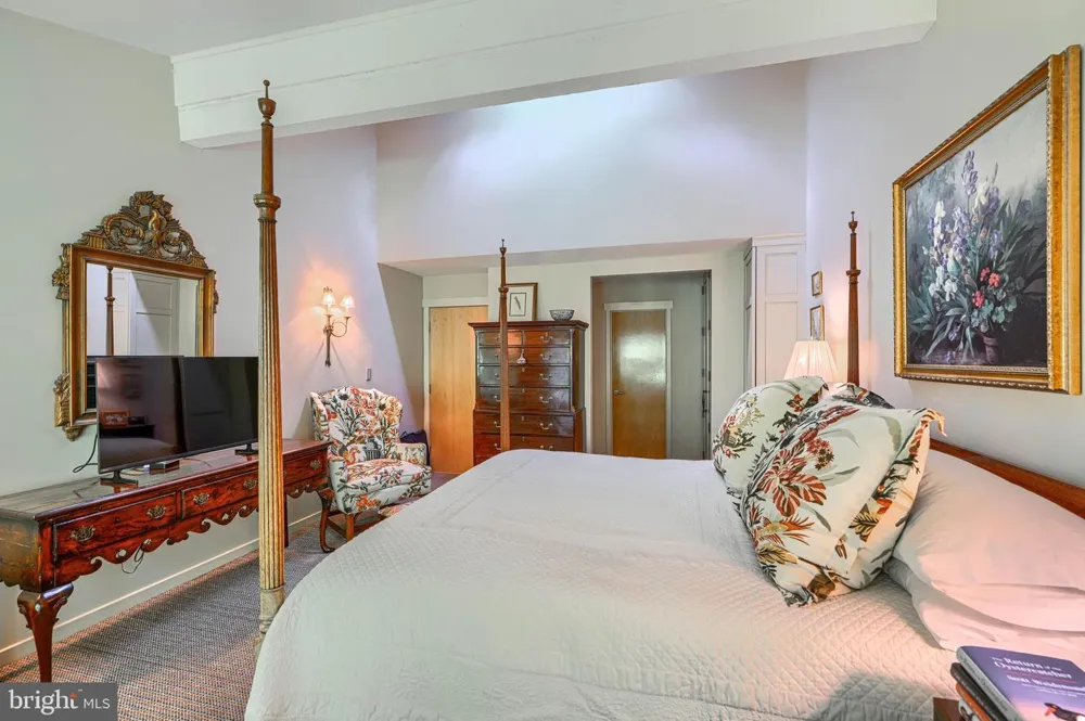 2504 STONE MILL ROAD Baltimore, MD 21208