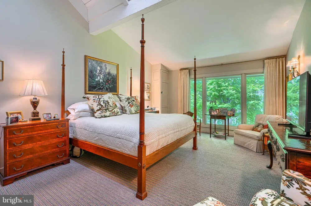 2504 STONE MILL ROAD Baltimore, MD 21208
