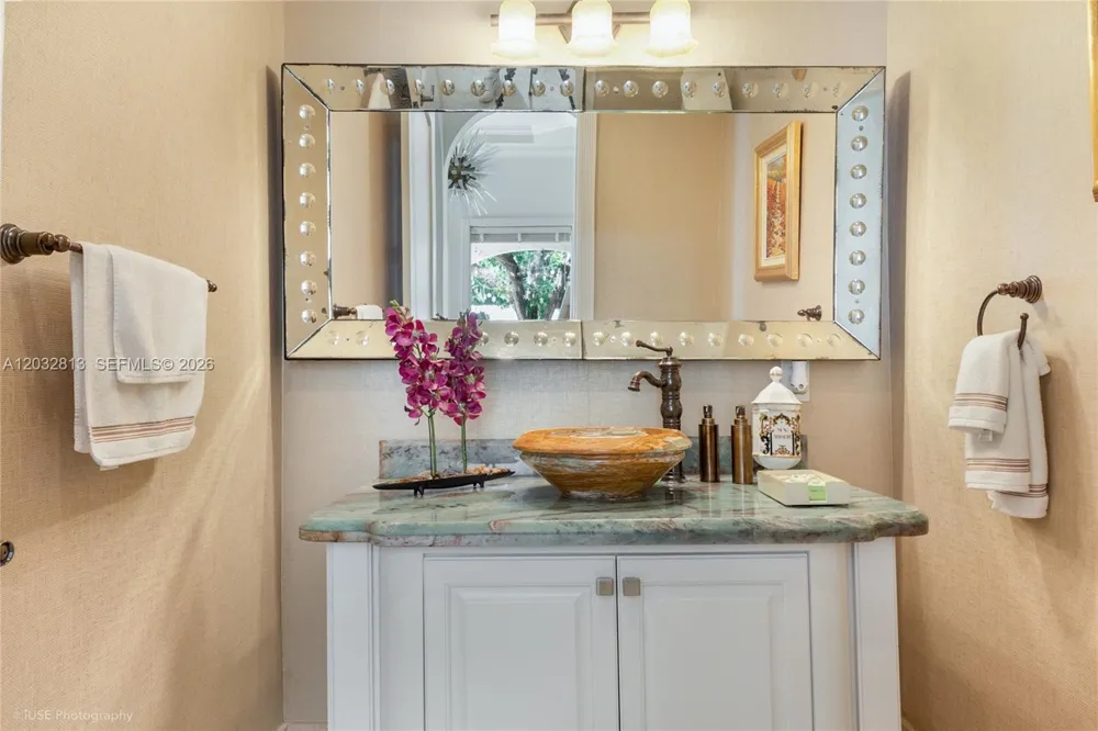 7405 SW 104th St Pinecrest, FL 33156