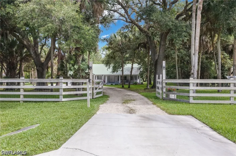 13th Avenue SW Naples, FL 34116