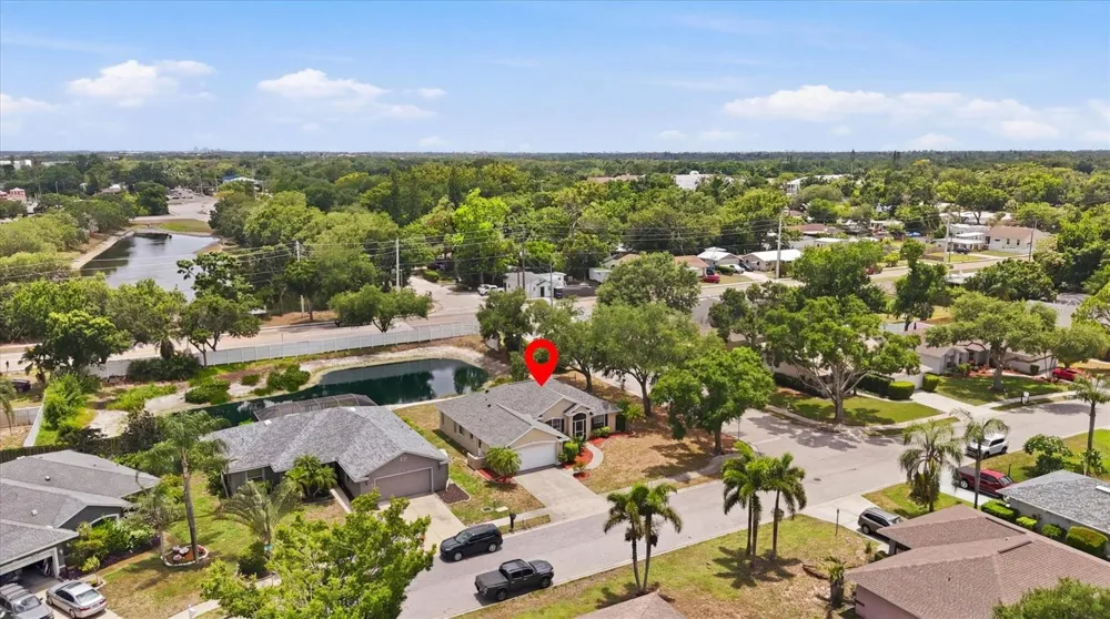 2404 50TH DRIVE E Bradenton, FL 34203