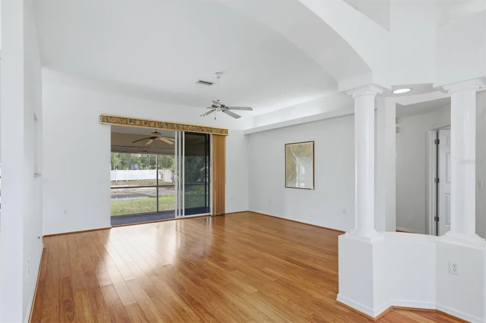 2404 50TH DRIVE E Bradenton, FL 34203