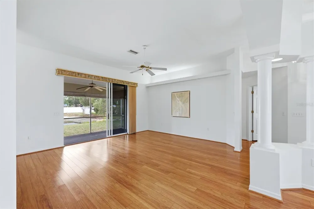 2404 50TH DRIVE E Bradenton, FL 34203