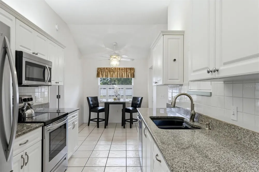 2404 50TH DRIVE E Bradenton, FL 34203