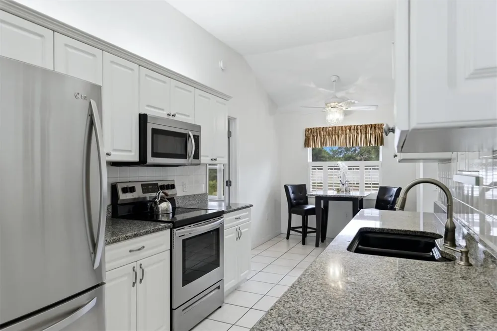 2404 50TH DRIVE E Bradenton, FL 34203