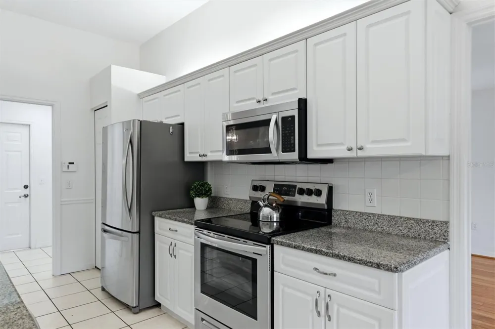 2404 50TH DRIVE E Bradenton, FL 34203