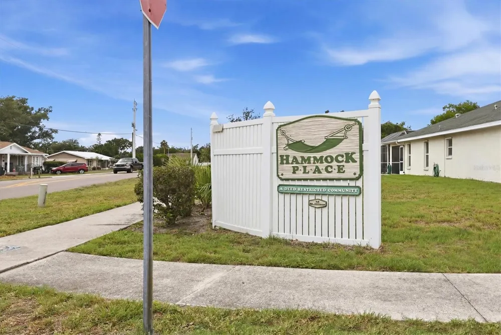 2404 50TH DRIVE E Bradenton, FL 34203