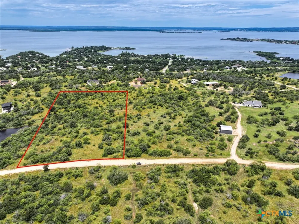 35 Granite Oaks Drive Burnet, TX 78611