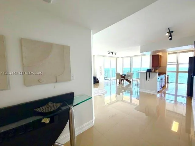 2080 S Ocean Dr #1512 Hallandale Beach, FL 33009