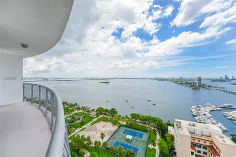 1750 Bayshore Dr #2402