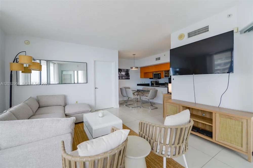 1750 Bayshore Dr #2402 Miami, FL 33132
